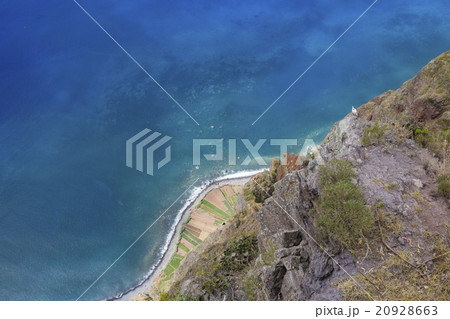 Amazing view from the highest Cabo Girao cliff 20928663