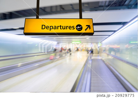 Flight, arrival and departure board at the airport Flight, arrival and departure board at the airport 20929775