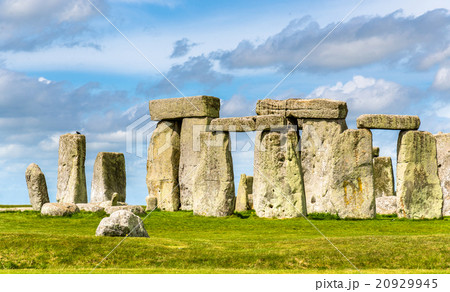 Stonehenge, a prehistoric monument in Wiltshire 20929945
