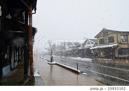 雪の牧之通り 20933162
