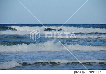 日本海の荒波 20941148