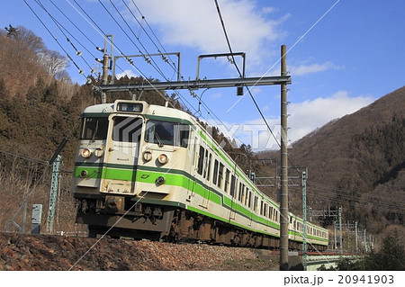 上越線115系（水上⇔長岡）の写真素材 [20941903] - PIXTA