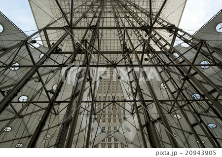 La Grande Arche. La Defense,Paris, France 20943905