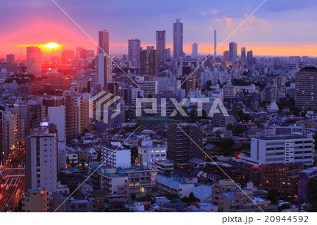 夕焼けの池袋副都心 20944592