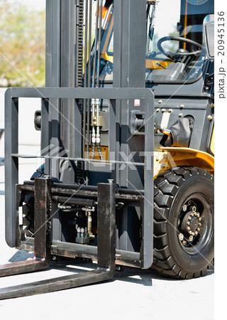 Forklift 20945136