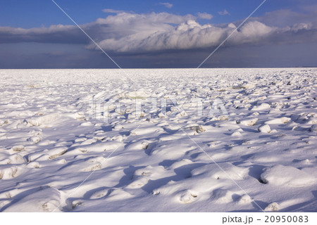 オホーツク海の流氷 20950083