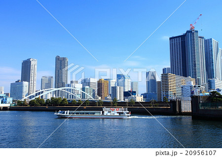 東京　水上バスと勝鬨 20956107