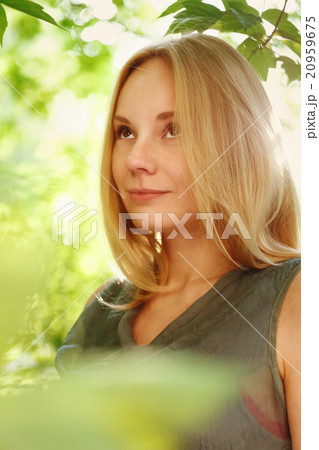 Beautiful Young Woman with Pure Skin 20959675