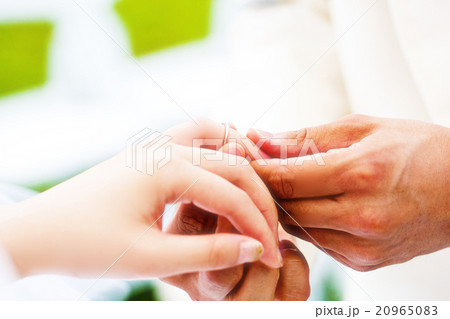 結婚式指輪交換 20965083