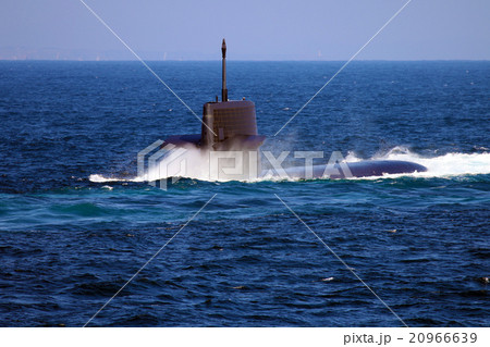 潜行する潜水艦 潜行する潜水艦 20966639