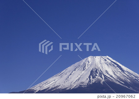 本栖湖より富士山 20967062