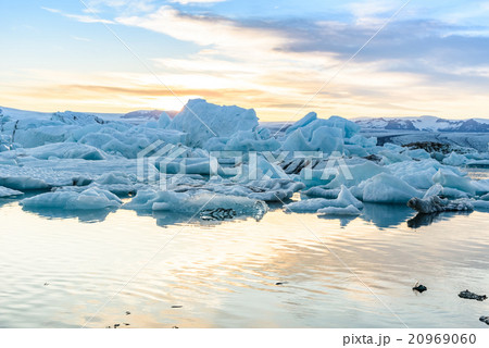 Scenic view of icebergs in glacier lagoon, Iceland Scenic view of icebergs in glacier lagoon, Iceland 20969060