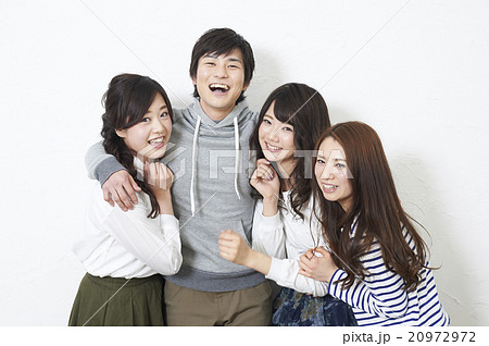 大学生 20972972