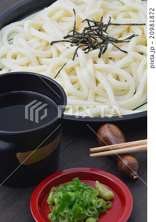 ざるうどん ざるうどん 20981872