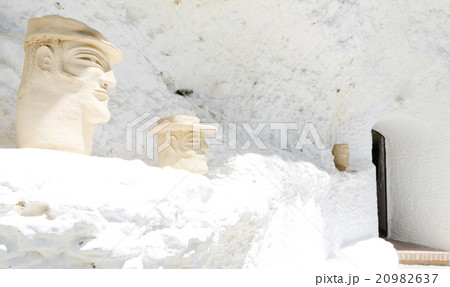 Gypsy Cave in Sacromonte, Granada, Spain Gypsy Cave in Sacromonte, Granada, Spain 20982637