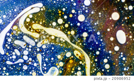 Curlicue of Paints  20986952