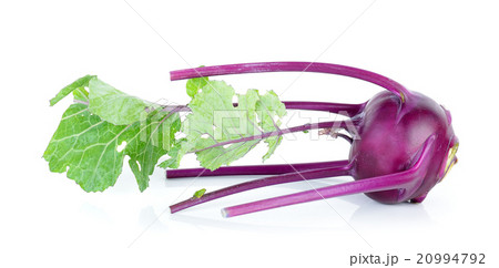 Purple kohlrabi isolated on the white background 20994792