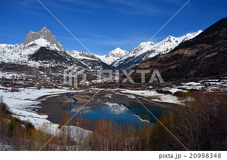 Frozen river in the valley Frozen river in the valley 20998348