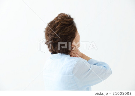 肩こり・女性 肩こり・女性 21005003