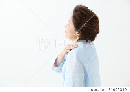 肩こり・女性 肩こり・女性 21005010