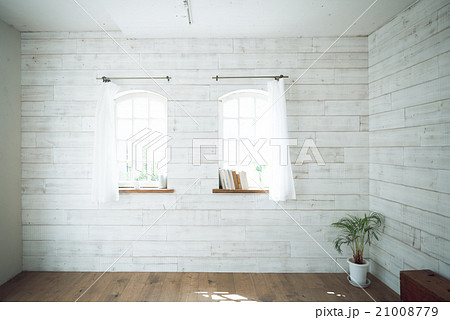 まど まど 21008779