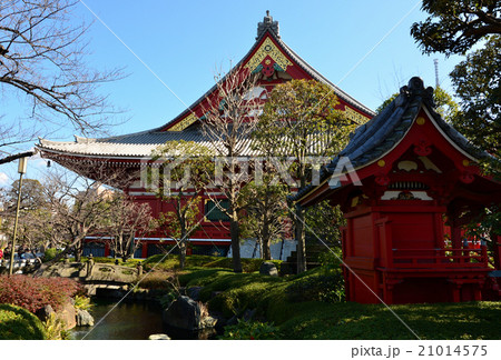 浅草寺　本堂・銭塚弁財天（2016.2） 21014575