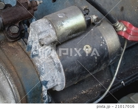 Old engine starter Old engine starter 21017016
