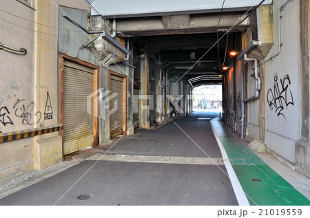 大阪 中津高架下 大阪 中津高架下 21019559