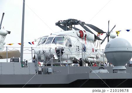 SH-60J 哨戒ヘリコプター 横浜 大桟橋 SH-60J 哨戒ヘリコプター 横浜 大桟橋 21019678