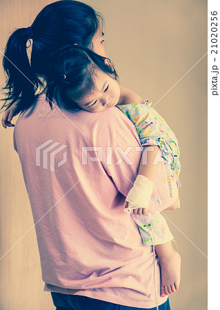 Illness child in hospital, saline intravenous (IV) 21020256