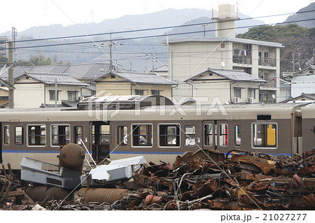 Jr幡生工場で解体される電車の写真素材