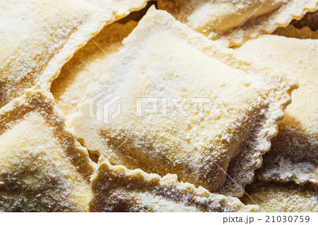 Handmade fresh ravioli Handmade fresh ravioli 21030759