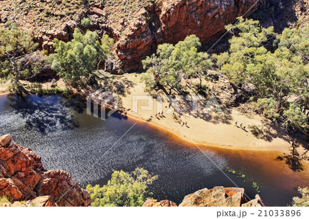 Elevated view of lake and rocks Elevated view of lake and rocks 21033896