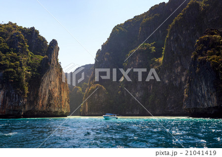 Island travel in krabi sea thailand Island travel in krabi sea thailand 21041419