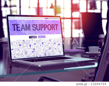 Team Support on Laptop in Modern Workplace Team Support on Laptop in Modern Workplace 21044734