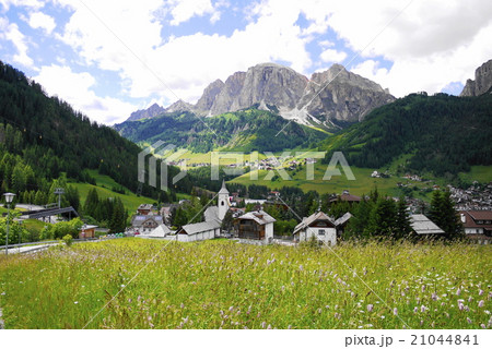 コルヴァーラ　corvara　　コルヴァーラ　corvara　in　badia 21044841