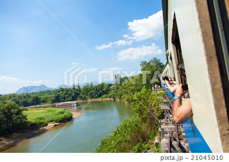 泰緬鉄道からの車窓 21045010