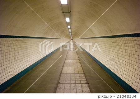 Antwerp under the river 21048334