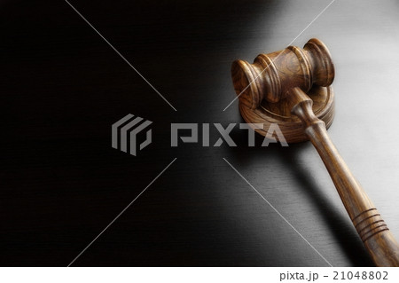 Judges Or Auctioneers Gavel On The Black Table Judges Or Auctioneers Gavel On The Black Table 21048802