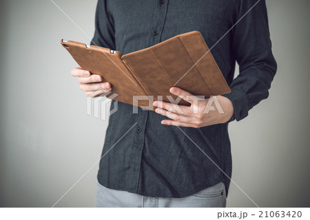 男性ポートレート 21063420