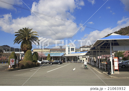 伊豆急線河津駅 駅前ロータリー 21063932