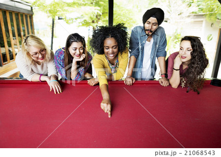 Students Billiards Game Friends Friendship Concept 21068543