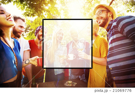 Summer Togetherness Friendship Square Copy Space Concept 21069776