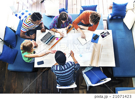 Business Brainstorming Sharing Strategy Discussion Concept 21071423