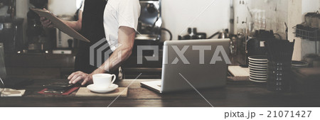 Barista Cafe Coffee Shop Owner Service Concept 21071427