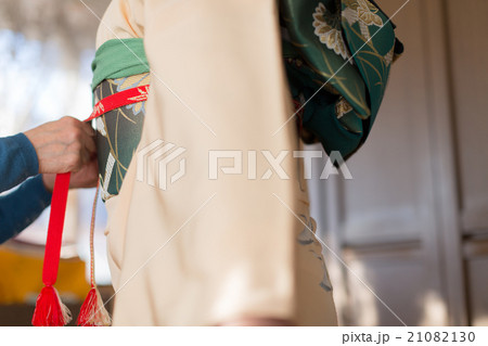 How to dress in kimono 21082130