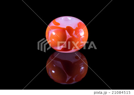 Orange and pink glass bead Orange and pink glass bead 21084515