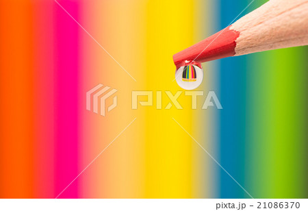 色鉛筆、水滴、接写、マクロ。 21086370