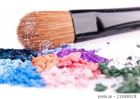 Crumbled eyeshadows 21088028