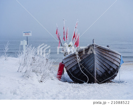 Fishing boat Fishing boat 21088522